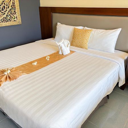 Blue Beach Grand Resort And Spa In Chalong Phuket By Dayuu Ban Saiyuan Екстериор снимка