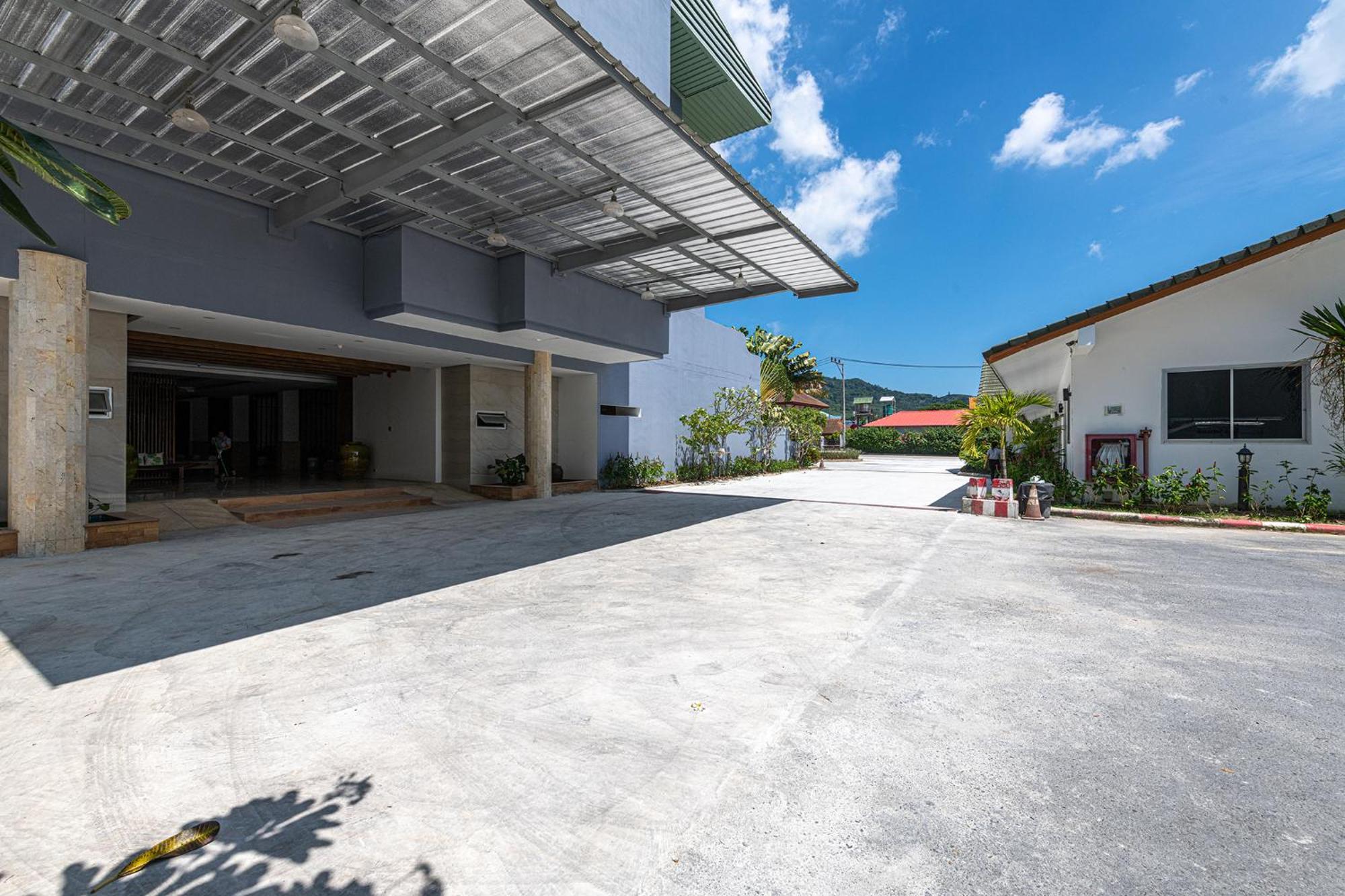 Blue Beach Grand Resort And Spa In Chalong Phuket By Dayuu Ban Saiyuan Екстериор снимка