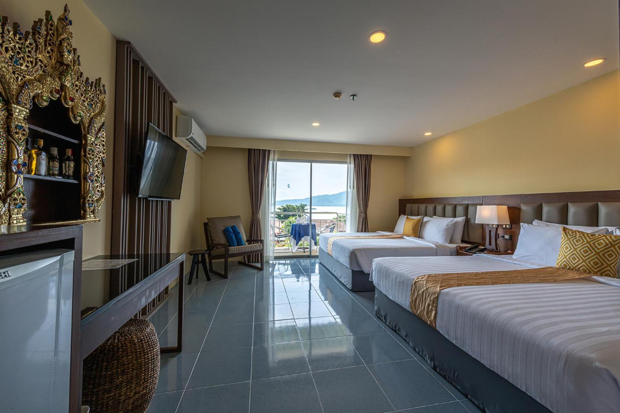 Blue Beach Grand Resort And Spa In Chalong Phuket By Dayuu Ban Saiyuan Екстериор снимка