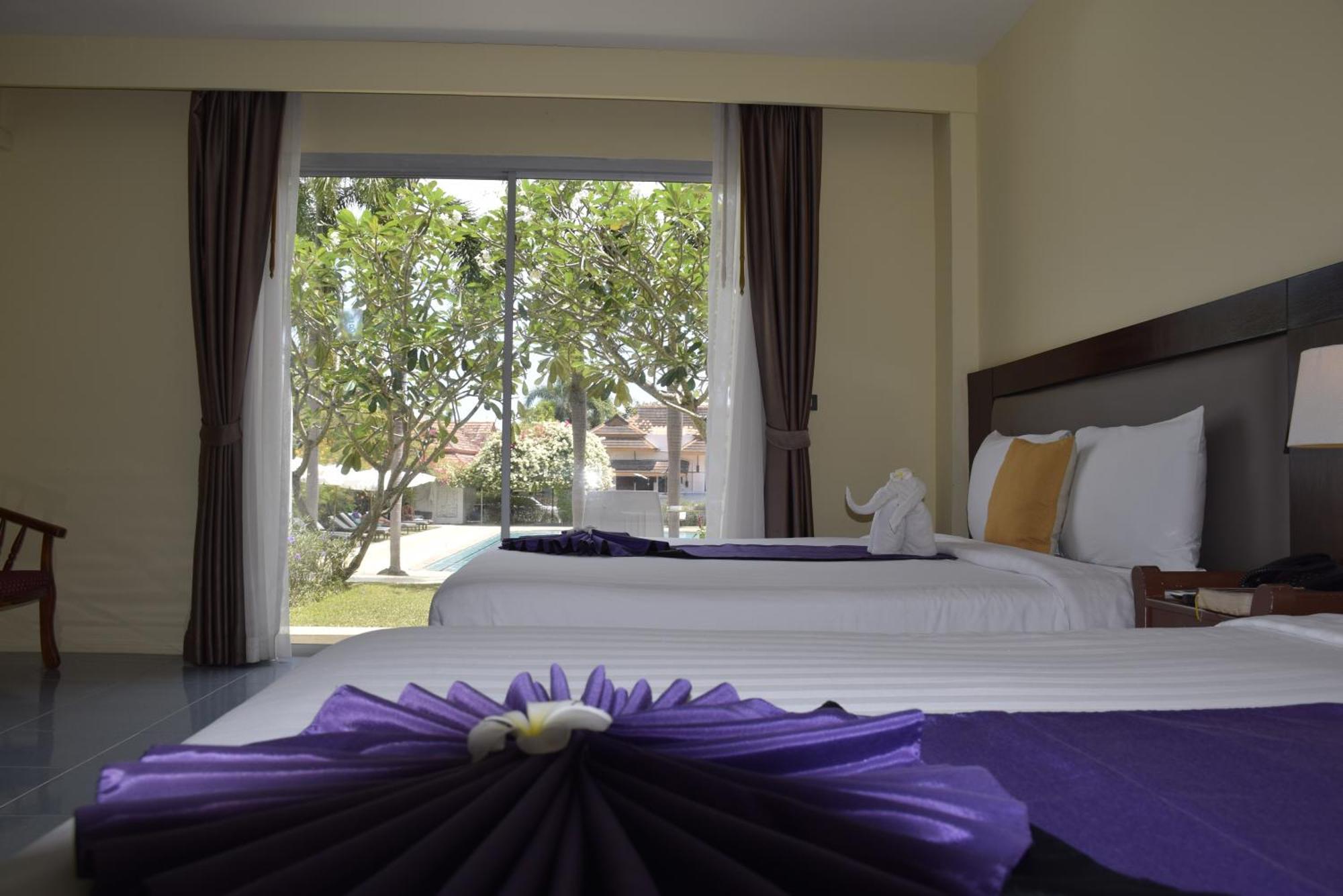 Blue Beach Grand Resort And Spa In Chalong Phuket By Dayuu Ban Saiyuan Екстериор снимка